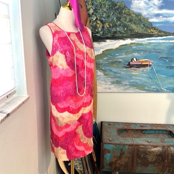 NWT (Heavy)Trina Turk,Vibrant Sequined Dress, Key Hole Closure, Stunning, Size 6 - Picture 4 of 10